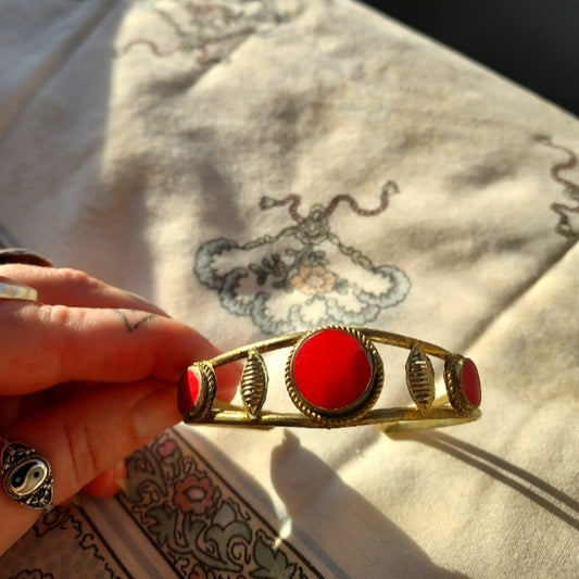 Vintage real coral stone with gold metal bracelet cuff