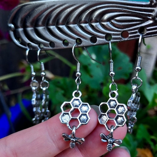 Beautiful bee honeycomb with dangling bee earrings! Garden fairy aesthetic