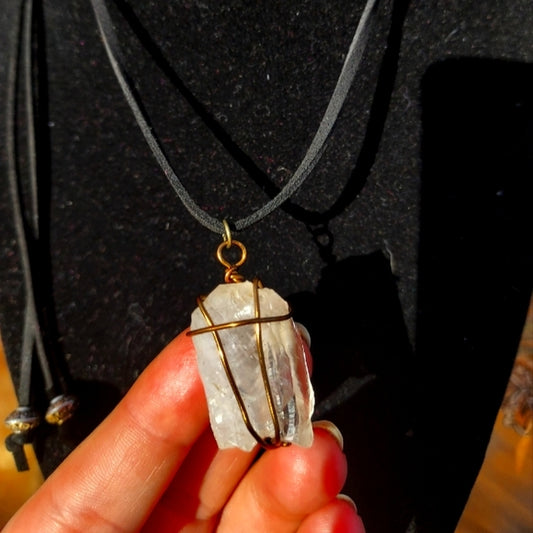 Absolutely stunning raw clear quartz crystal necklace I harvested back home in Oregon PNW🙏